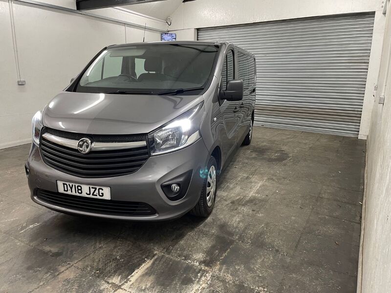 VAUXHALL VIVARO