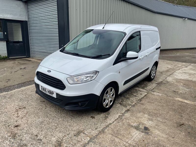 FORD TRANSIT COURIER